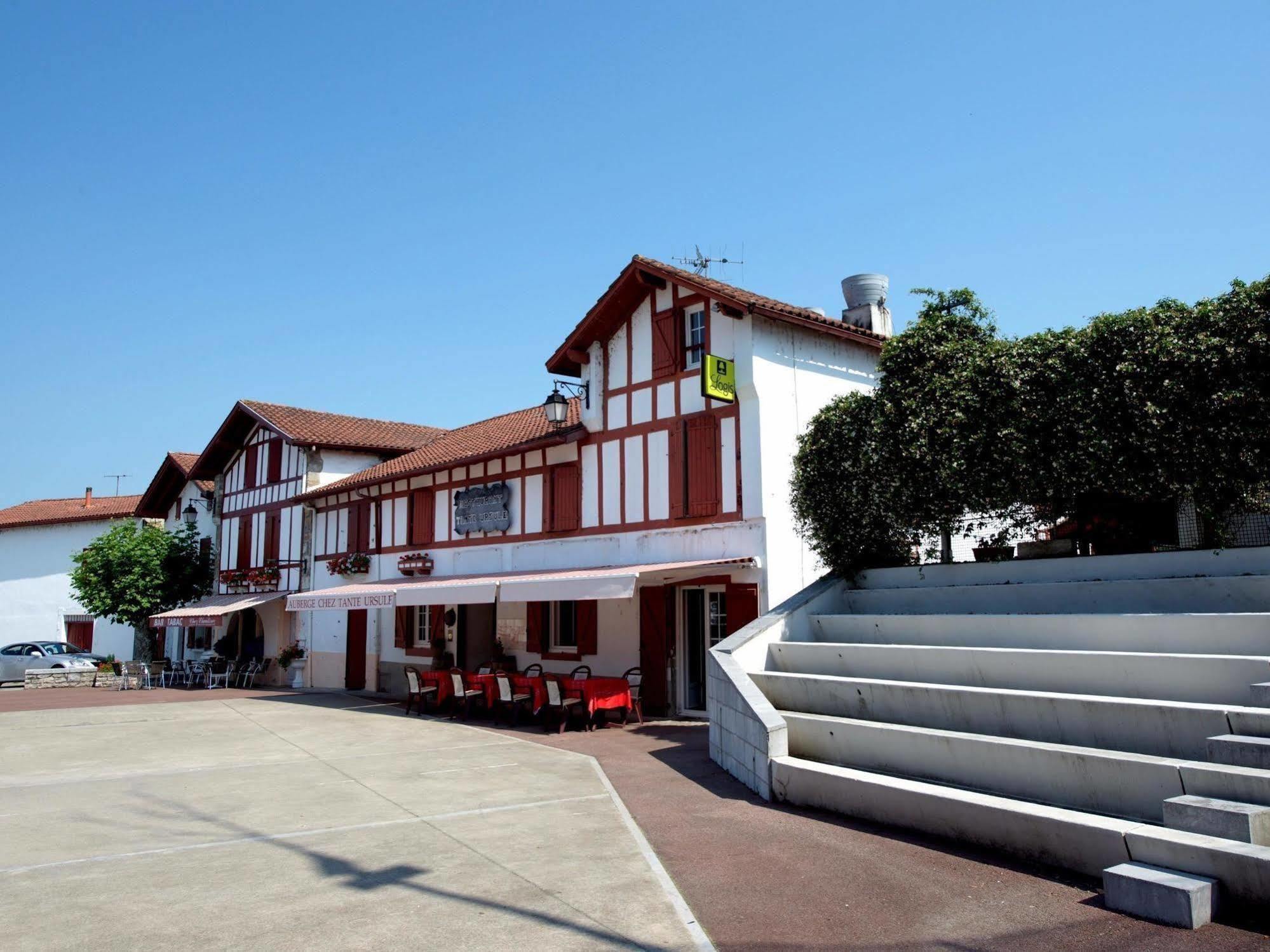 Auberge Chez Tante Ursule Cambo-les-Bains Exterior foto
